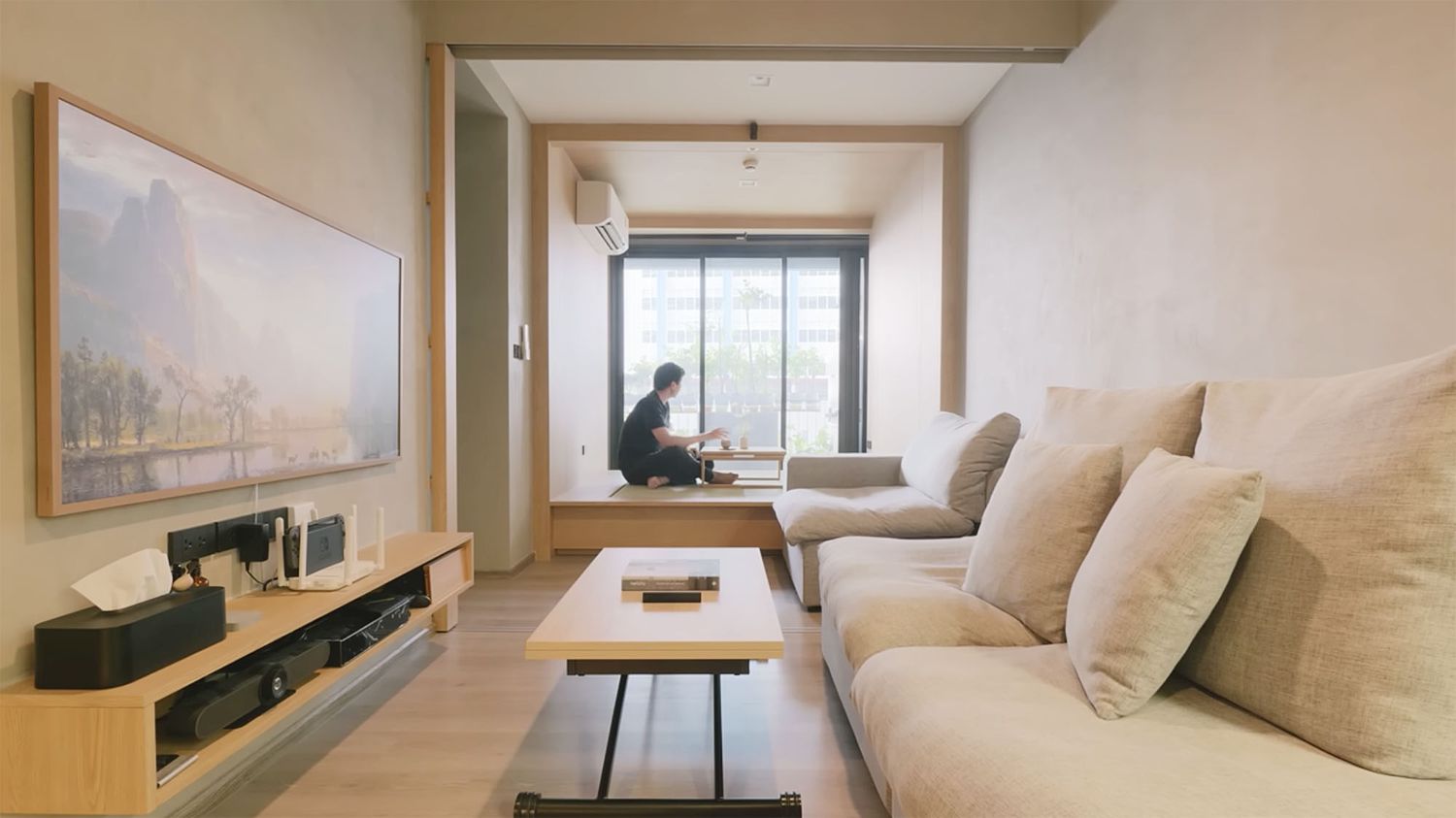 Zen-Like Micro-Condominium Renovation Is Impressed by Japanese Inns