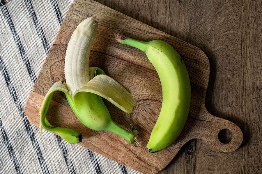 4 Strategies to Use Inexperienced Bananas That Won’t Ripen